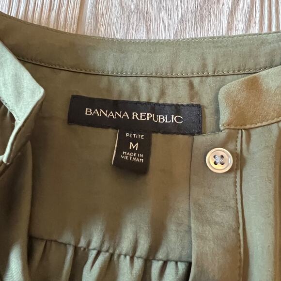 Banana Republic Tiered Ruffle Sleeveless Blouse - Picture 3 of 8